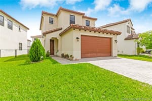 3533 SW 92nd Ave, Pembroke Pines, FL 33025, Sold 05/28/19