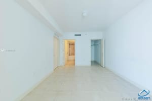 170 SE 14th St, Miami, FL 33131, Sold 12/13/19