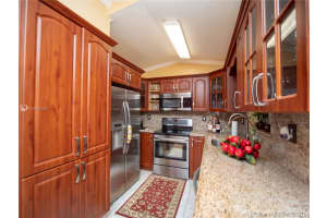 8434 NW 189th Ln, Hialeah, FL 33015, Sold 04/29/19