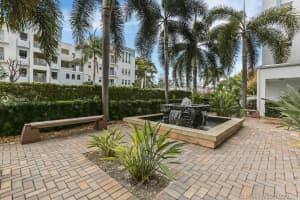1045 10th St, Miami Beach, FL 33139, Sold 06/03/19