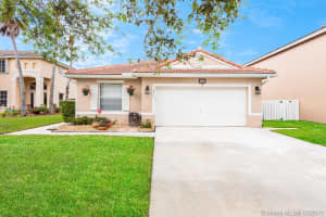 19213 SW 4th St, Pembroke Pines, FL 33029, Sold 05/08/19
