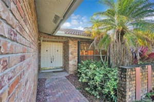 817 NW 110th Ln, Coral Springs, FL 33071, Sold 04/26/19