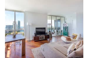400 Alton Rd, Miami Beach, FL 33139, Sold 11/27/19