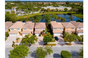 9243 NW 55th St, Sunrise, FL 33351, Sold 05/10/19