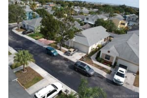 316 W Riverbend Dr, Sunrise, FL 33326, Sold 07/11/19