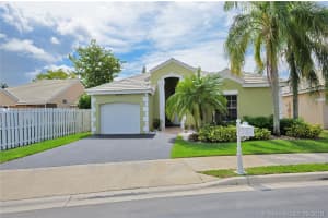 347 Bedford Ave, Weston, FL 33326, Sold 05/10/19