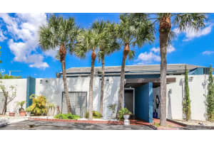 6424 Milk Wagon Ln, Miami Lakes, FL 33014, Sold 05/17/19