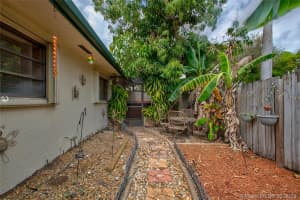 10904 SW 72nd St, Miami, FL 33173, Sold 06/05/19