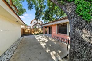 7234 SW 113th Ct Cir, Miami, FL 33173, Sold 04/26/19