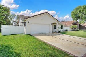 6000 SW 58th Ct, Davie, FL 33314, Sold 06/07/19