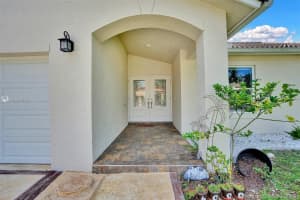 6000 SW 58th Ct, Davie, FL 33314, Sold 06/07/19