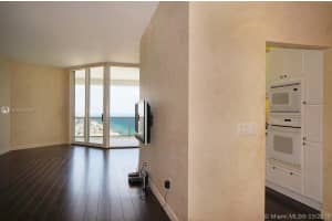 4779 Collins Ave, Miami Beach, FL 33140, Sold 12/10/19