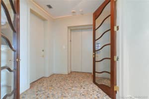 20155 NE 38th Ct, Aventura, FL 33180, Sold 08/31/20