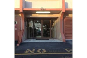 9686 Fontainebleau Blvd, Miami, FL 33172, Sold 05/15/19