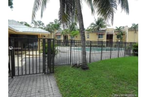 4433 Treehouse Ln, Tamarac, FL 33319, Sold 07/17/19