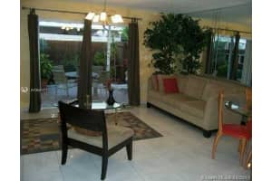 8056 NW 10th St, Miami, FL 33126, Sold 09/09/19