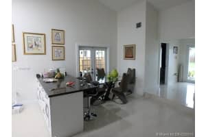 19115 NW 81st Pl, Hialeah, FL 33015, Sold 05/10/19