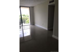 8185 NW 7th St, Miami, FL 33126, Sold 05/31/19