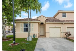 13024 NW 9th Ct, Pembroke Pines, FL 33028, Sold 04/25/19