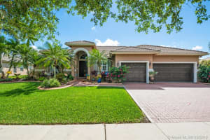 5039 Waters Edge Way, Cooper City, FL 33330, Sold 06/14/19