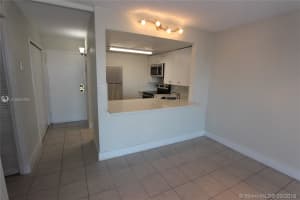 4550 NW 9th St #618e, Miami, FL 33126, Sold 04/05/19