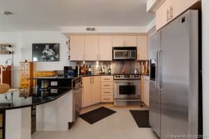 345 Ocean Dr, Miami Beach, FL 33139, Sold 04/24/19