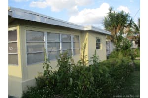 6828 NW 27th Ct, Sunrise, FL 33313, Sold 05/31/19