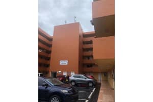 2735 W 52nd St, Hialeah, FL 33016, Sold 04/29/19