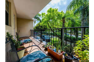 871 NE 195th St, Miami, FL 33179, Sold 06/27/19