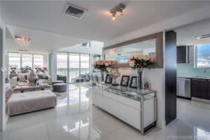 7928 East Dr, North Bay Village, FL 33141, Sold 12/16/20