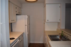 2736 S University Dr, Davie, FL 33328, Sold 04/19/19