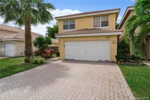 9364 NW 54th St, Sunrise, FL 33351, Sold 06/07/19
