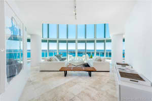 Add Building Entrance, 2127 Brickell Ave, Miami, FL 33129, Sold 01/29/20