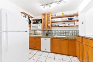 1331 Lincoln Rd, Miami Beach, FL 33139, Sold 07/24/19