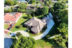 4300 SW 74th Terrace, Davie, FL 33314, Sold 07/31/19