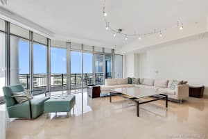 3535 S Ocean Dr, Hollywood, FL 33019, Sold 07/19/19