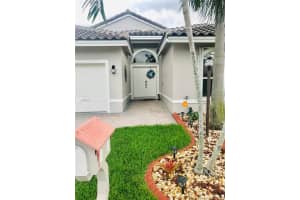 11600 SW 10th St, Pembroke Pines, FL 33025, Sold 05/17/19