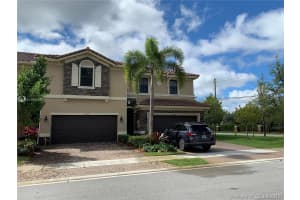12380 N Village Cir, Davie, FL 33325, Sold 07/08/19