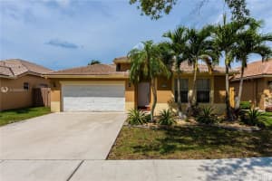 315 E Royal Cove Cir, Davie, FL 33325, Sold 06/20/19