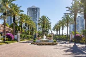 3801 NE 207th St, Miami, FL 33180, Sold 12/16/19