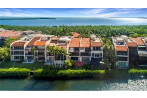 6110 Paradise Point Dr, Palmetto Bay, FL 33157, Sold 11/01/19