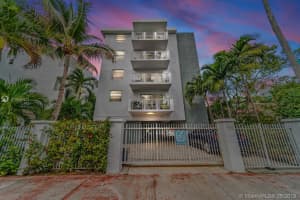 716 Michigan Ave, Miami Beach, FL 33139, Sold 10/04/19