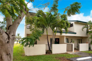 10830 SW 72nd St, Miami, FL 33173, Sold 05/30/19