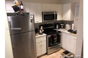 650 SE 9th Ct, Hialeah, FL 33010, Sold 05/14/19