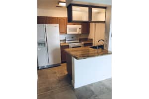 17425 NW 67th Pl, Hialeah, FL 33015, Sold 05/08/19