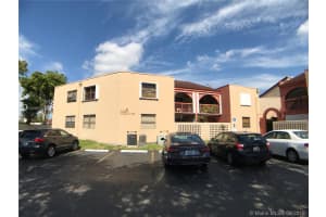 10233 NW 9th St Cir, Miami, FL 33172, Sold 06/27/19