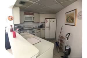 10233 NW 9th St Cir, Miami, FL 33172, Sold 06/27/19