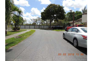 450 NW 98th Ct, Miami, FL 33172, Sold 06/21/19
