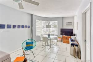 3030 Collins Ave #2h, Miami Beach, FL 33140, Sold 05/17/19