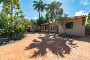 7500 Center Bay Dr, North Bay Village, FL 33141, Sold 10/02/20